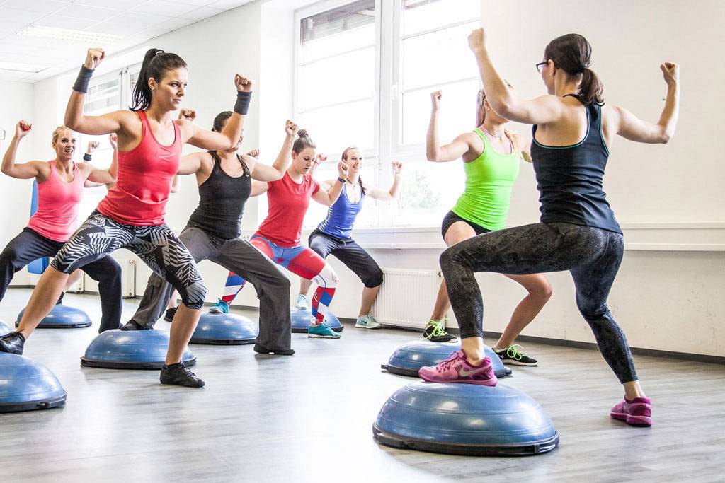 Аэробные упражнения - комплекс тренировок для похудения и сжигания жира в домашних условиях с видео