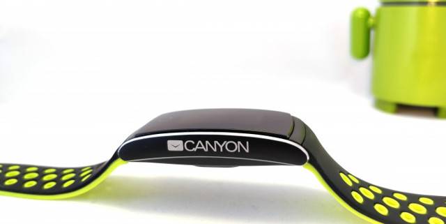 Он зеленый и светится — обзор яркого фитнес-браслета Canyon CNS-SB41BG