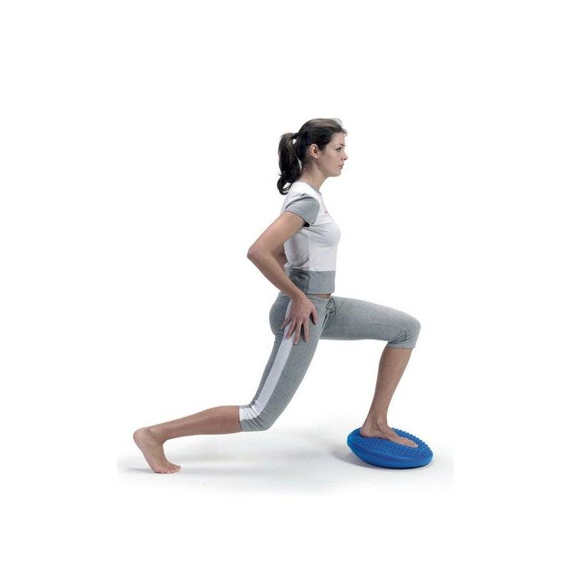 8 упражнений на балансировочной подушке для развития равновесия и прокачки мышц-стабилизаторов