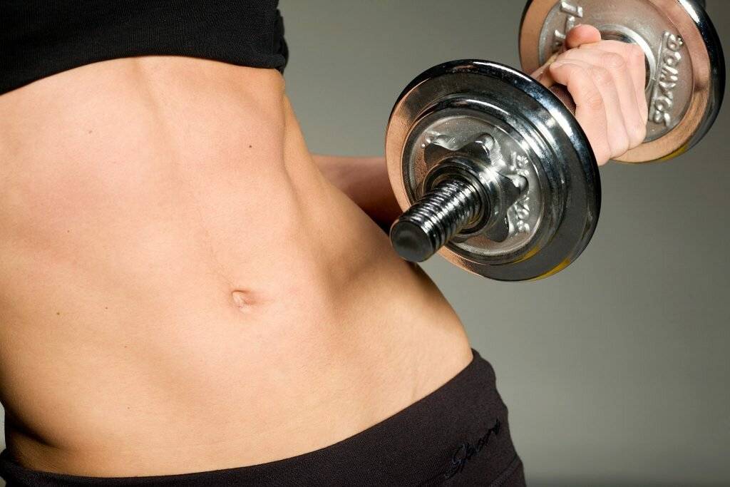 Фитнес-мифы: на тренировке жир начинает гореть только через 20 минут