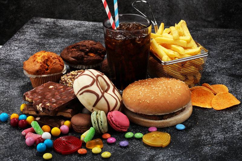 Зависимость от вредной пищи: почему возникает и как избавиться