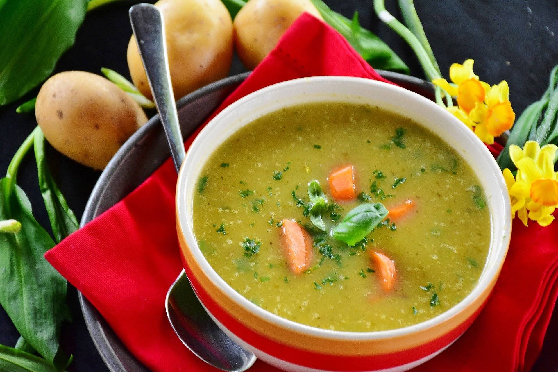 Диетические супы – 10 лучших рецептов первых блюд, полезных для здоровья. секреты простой и вкусной еды: диетических супов