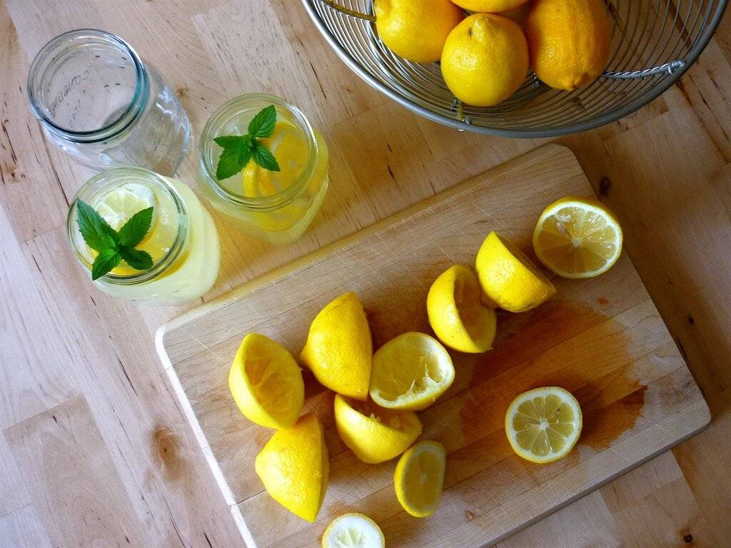 Польза и вред воды с лимоном — 8 доказанных свойств для организма человека