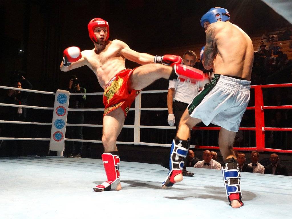 Что лучше тайский бокс или кикбоксинг - разбираем отличия