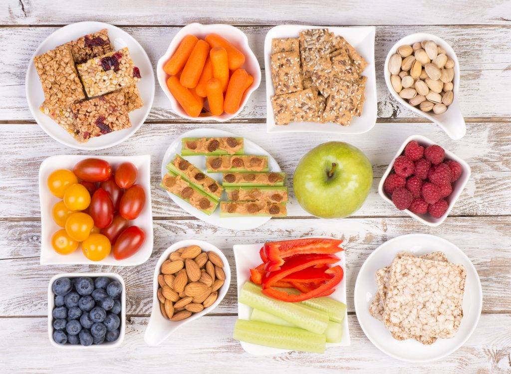 Перекусы на правильном питании: здоровый полдник для всей семьи, чем полезным перекусывать на работе, диетические варианты для похудения
