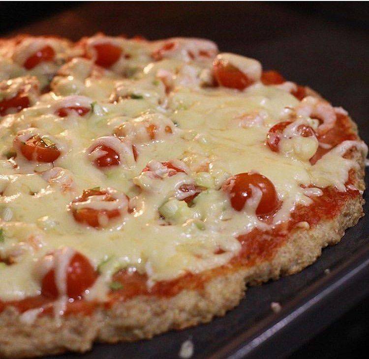 Диетическая пицца: пп рецепт из курицы, без теста, на овсянке