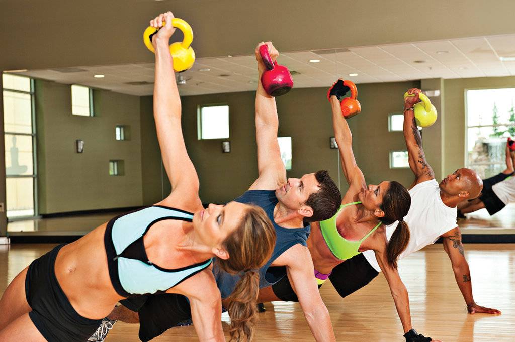 Групповые занятия по фитнесу: виды групповых тренировок в фитнес-клубе, какие лучше выбрать