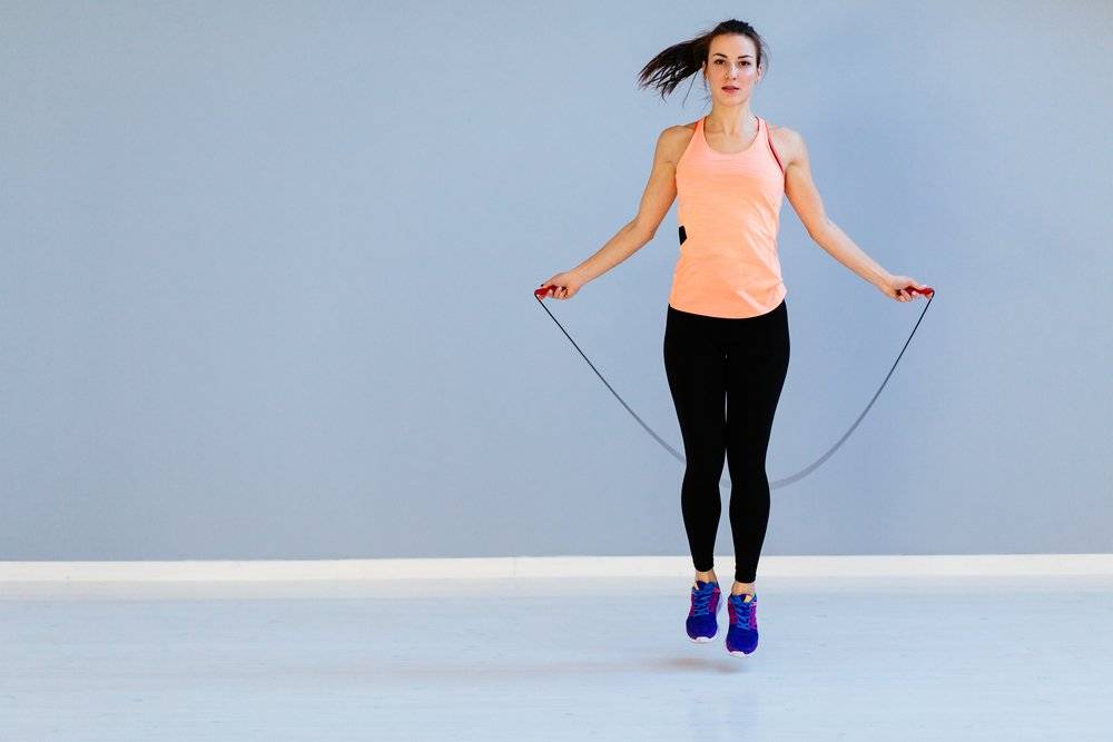 Можно ли похудеть с помощью скакалки - как правильно прыгать, комплексы упражнений, польза и результаты