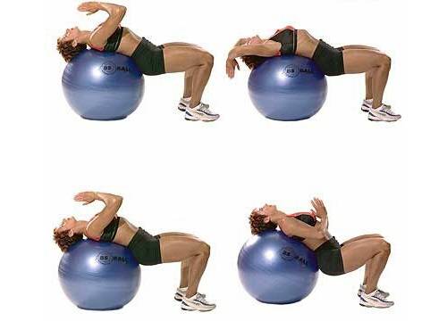 Спортзал не нужен: 5 отличных упражнений для укрепления мышц спины в домашних условиях