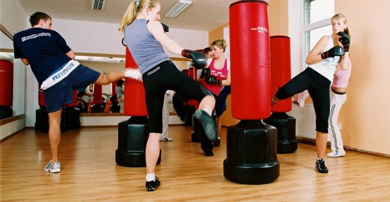 Силовые тренировки боксеров: как совмещать занятия и бокс, упражнения для подготовки в комплексе