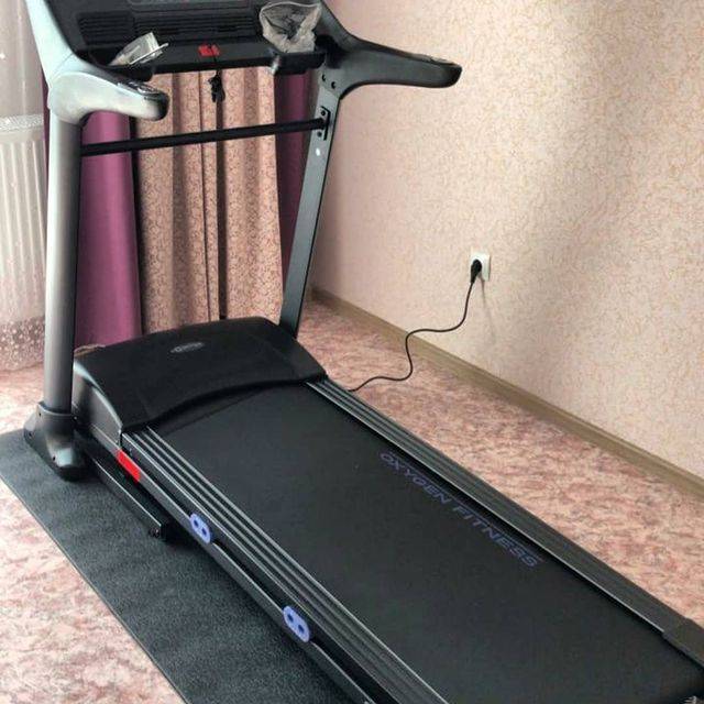 Беговая дорожка oxygen quanta hrc