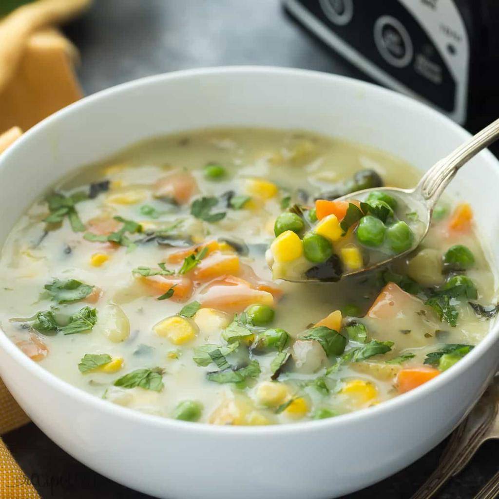 Диетический куриный суп – отличный выбор для всех, кто следит за своим здоровьем и фигурой: рецепт с фото и видео