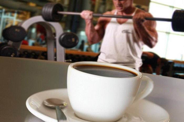 Можно ли пить кофе перед и после тренировки: советы спортсменам