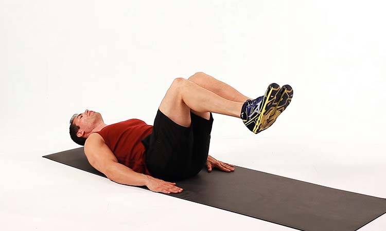Скручивания лежа на полу: видео и фото упражнения