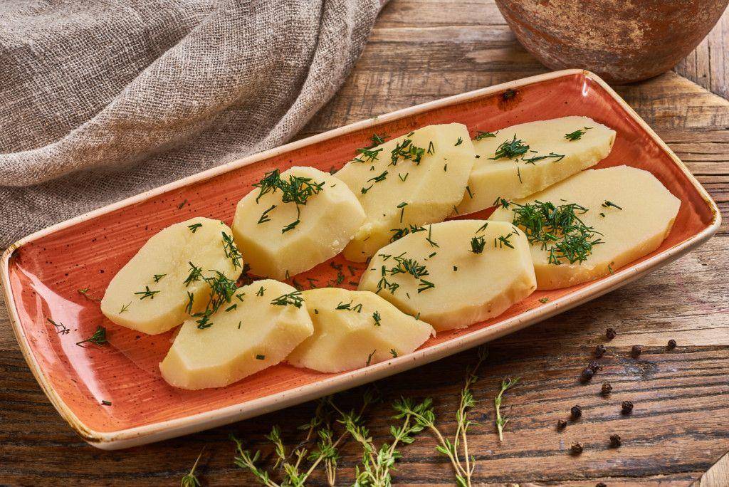 Картофель запечённый — калорийность
