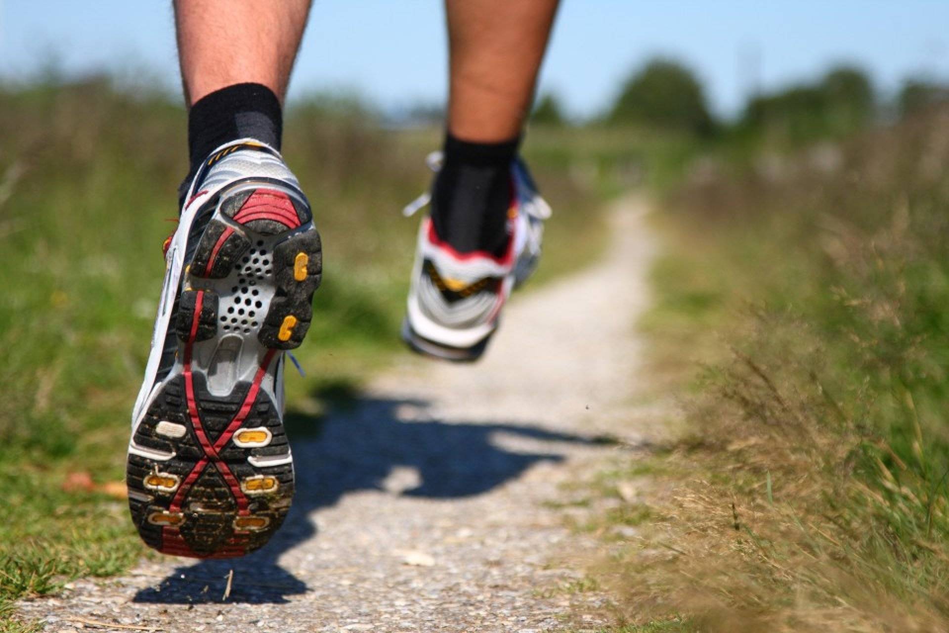 Как выбрать кроссовки для бега? гайд покупателя. 
как выбрать кроссовки для бега? гайд покупателя.
