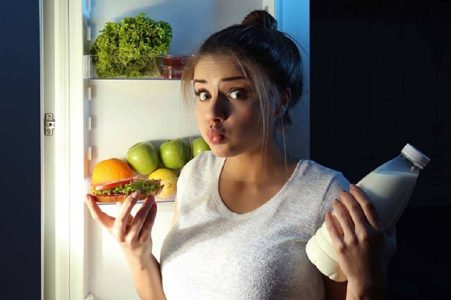 10 продуктов, которые можно съесть ночью и не навредить фигуре