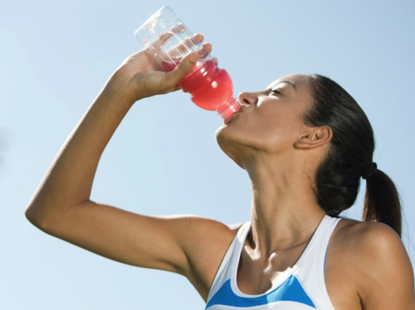 Какую воду можно пить во время тренировок?