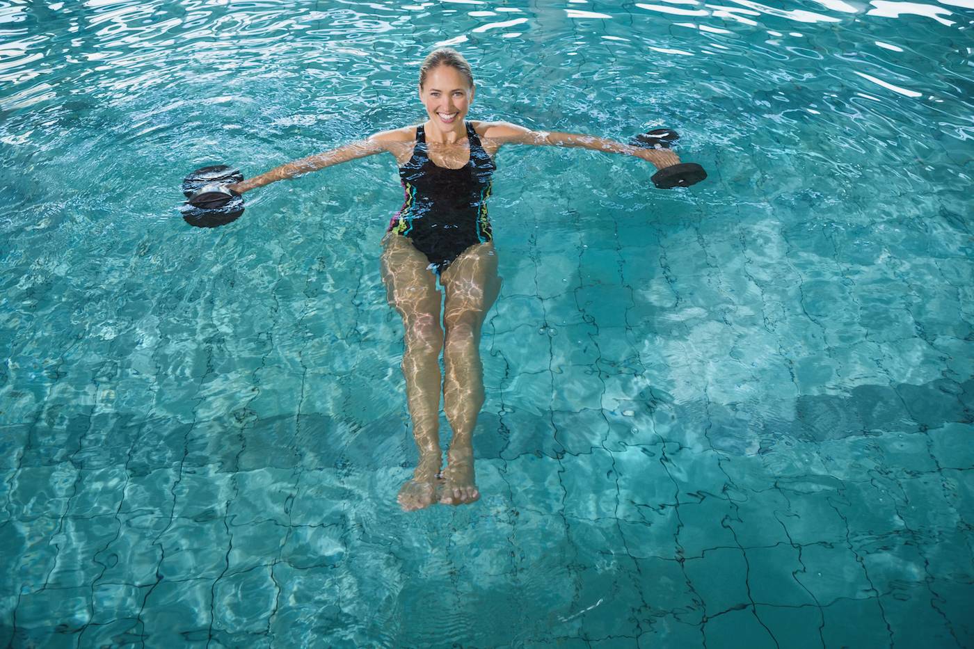 Польза плавания в бассейне. как влияет плавание на здоровье