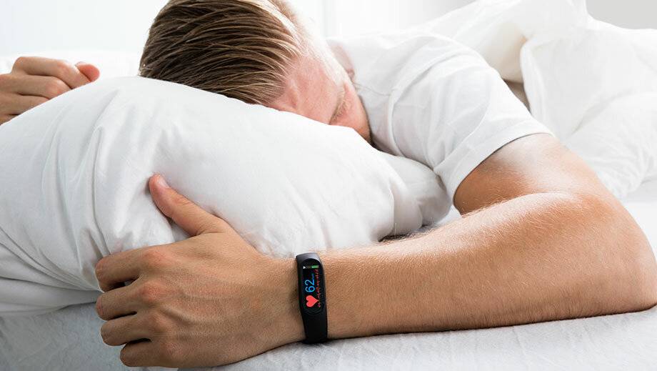 Мониторинг сна: нужна ли вам эта функция и как она работает